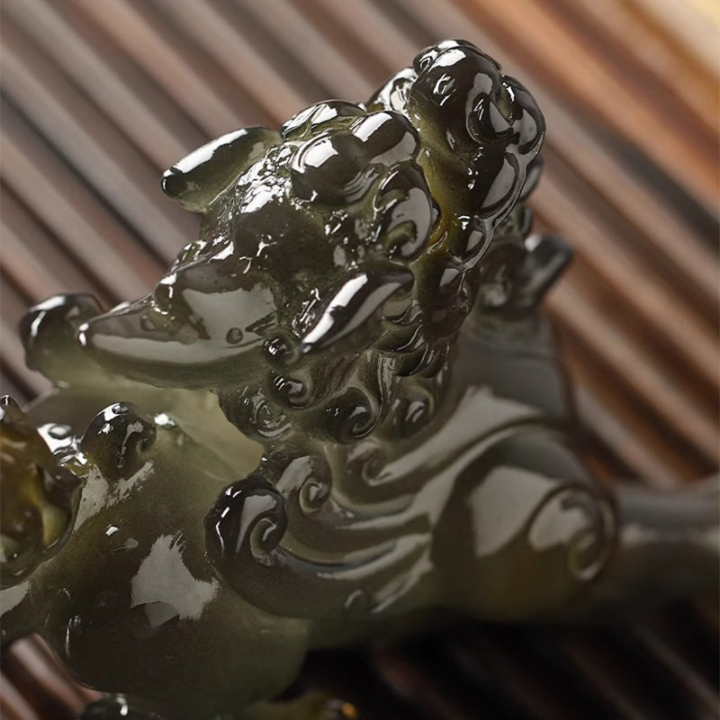 Color-changing and Glowing Tea Pet in the Shape of the Wealth-bringing Pixiu