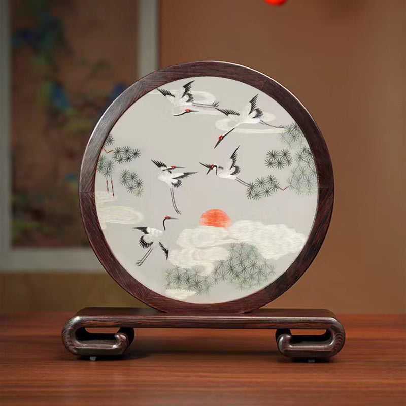 Suzhou embroidery of the auspicious and wealthy bird