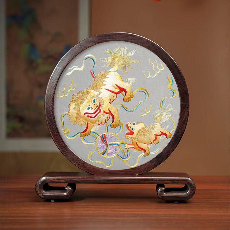 Suzhou embroidery featuring auspicious dragon and phoenix patterns