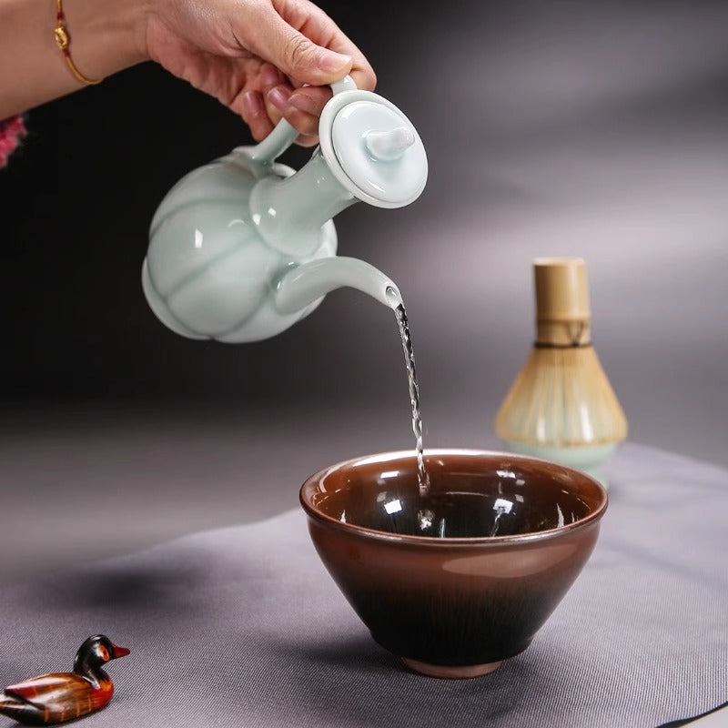 White porcelain ewer for imitating Song - style tea - whisking