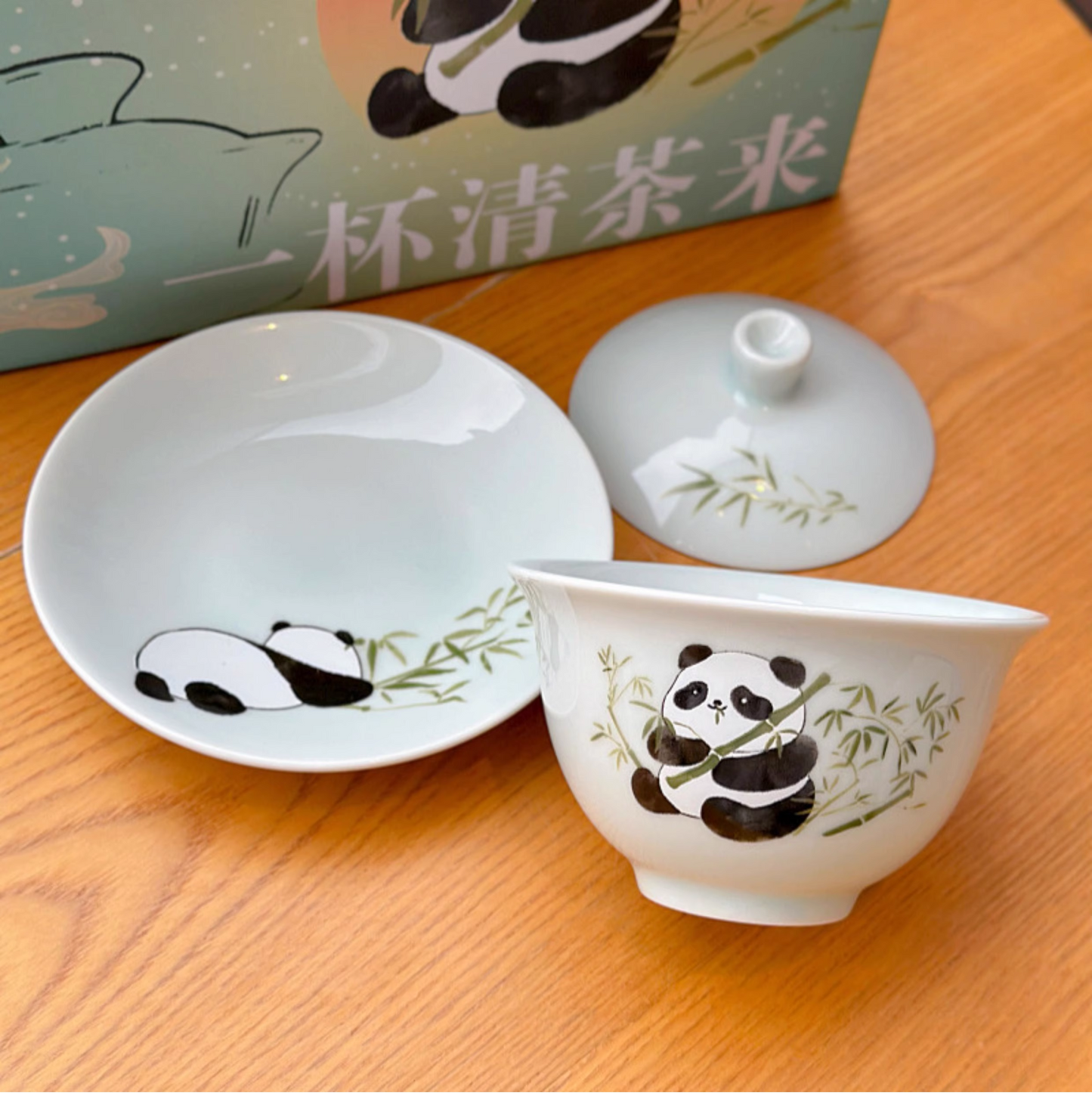 Panda ceramic Kung Fu tea cup and high-end covered bowl tea cup
