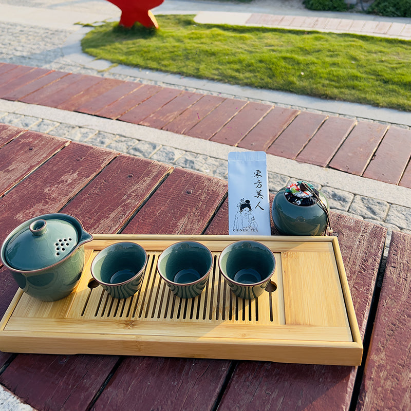 The Royal Green Teacups Set
