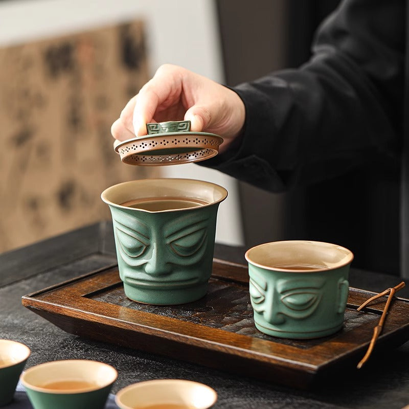 Creative Portable Tea Set with Sanxingdui Elements