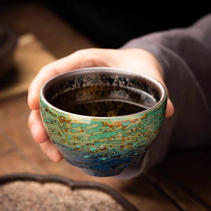 Tea cup of Jianzhan with Chinese lacquer