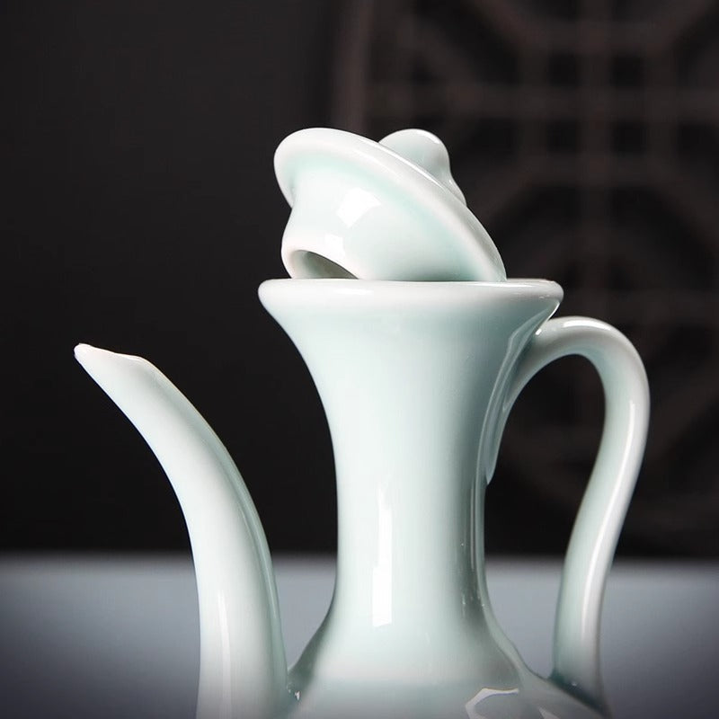 White porcelain ewer for imitating Song - style tea - whisking