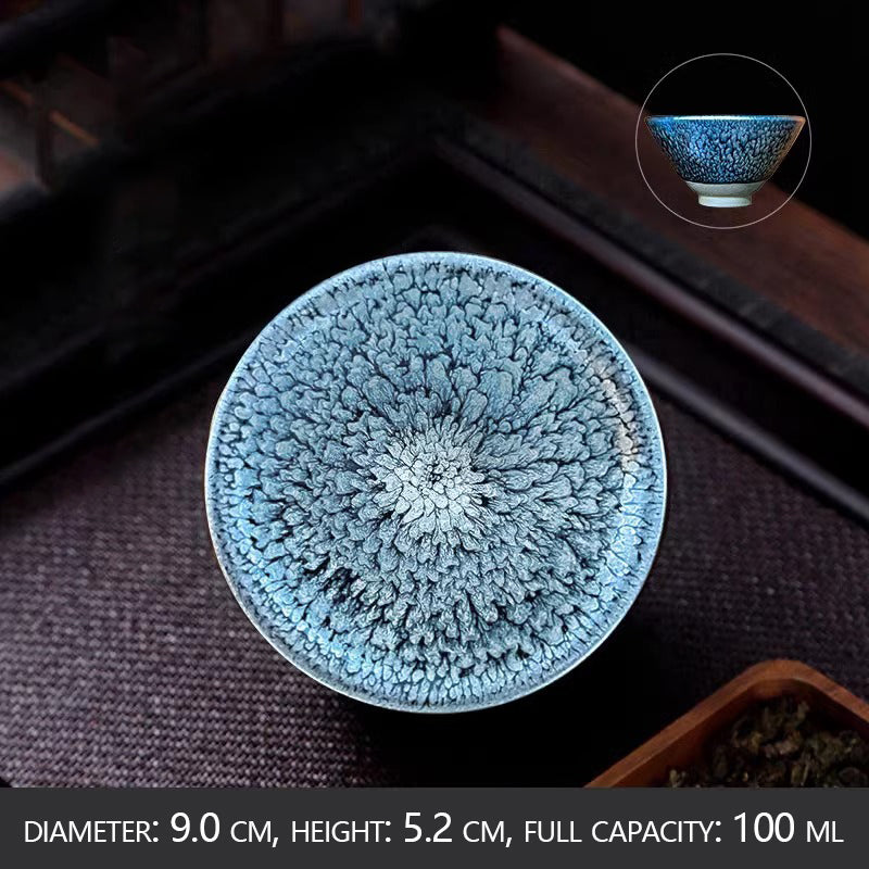 Douli-shaped Tea Bowl with Hundred Flowers Patterns