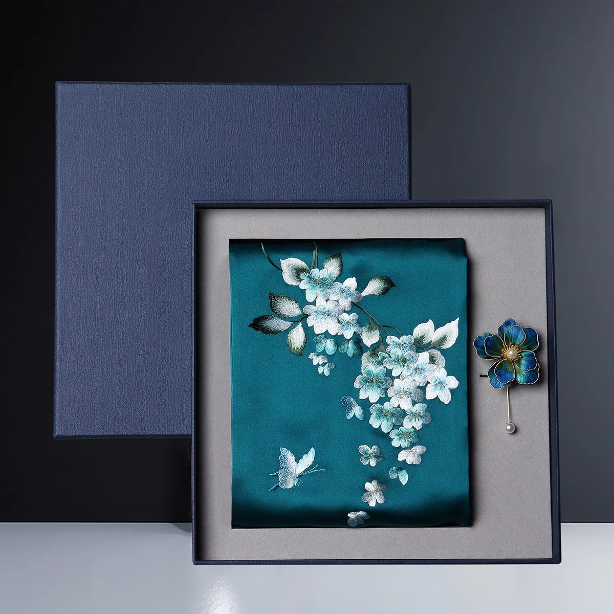 Suzhou - embroidered pure silk scarf—Mother’s Day Gifts Top 1