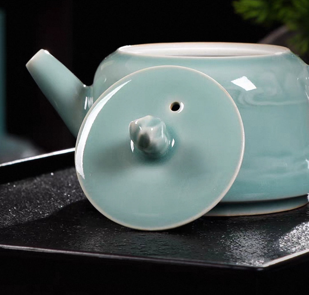 Longquan Celadon Teaset (Teapot +2 Cups)