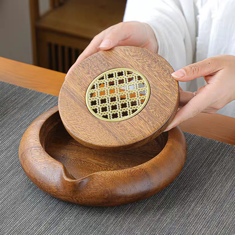 Solid Walnut Wood Teapot Holder - Round Water Storage Tea Tray for Wet Brewing, Yixing Teapot Care Pad, Kung Fu Tea Serving Tray