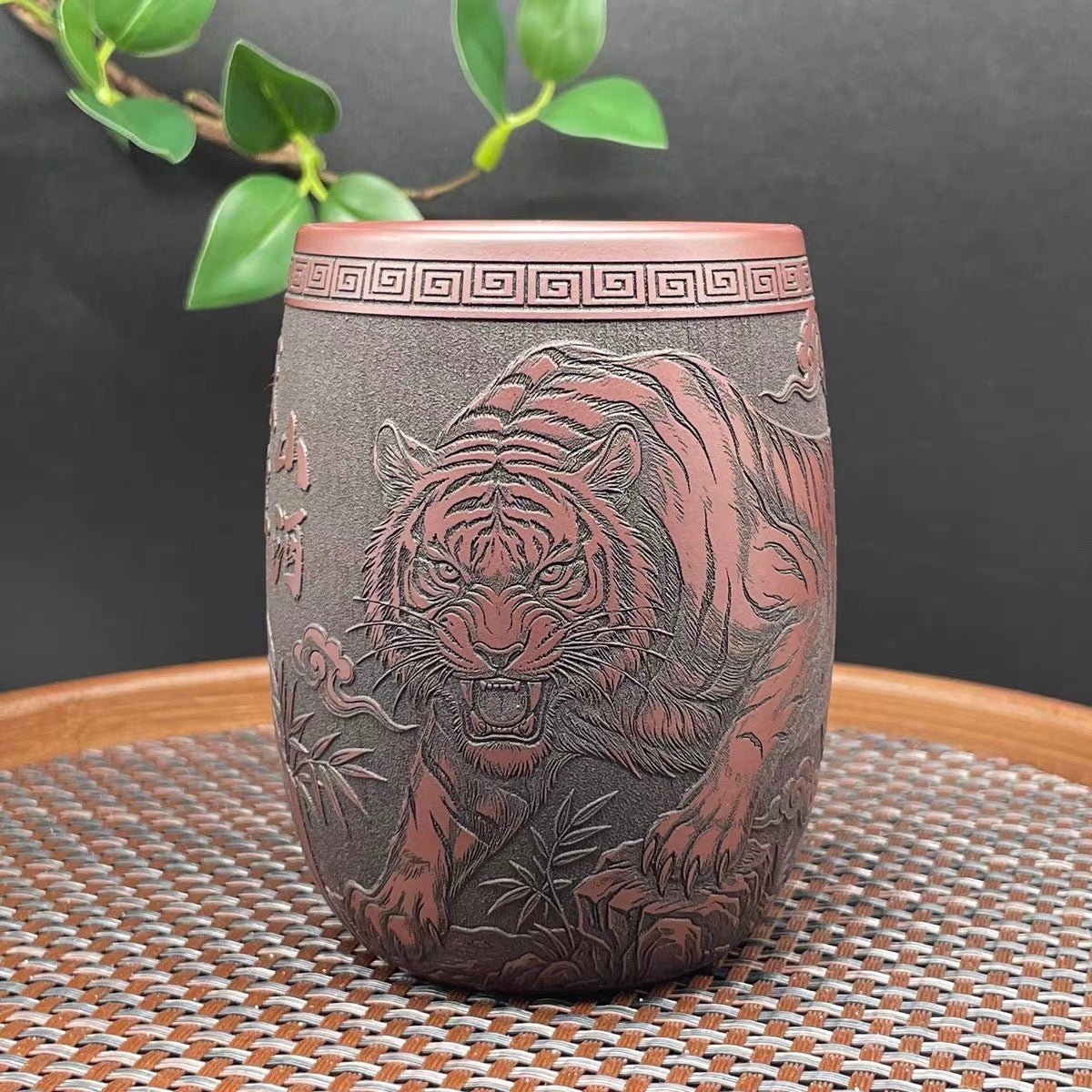 Yixing Raw Ore Shihong Clay Master Teacup, Fully Handmade Relief Tiger Zodiac Zisha Cup, 200CC Dragon Egg Kung Fu Tea Cup