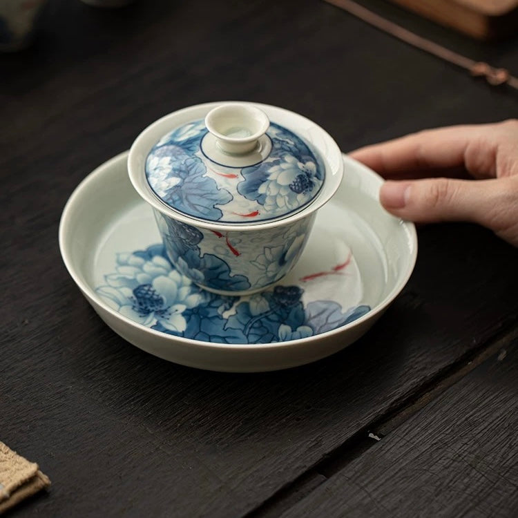 Blue & White Underglaze Lotus Koi Gaiwan Set | Heat-Resistant Floating Lid Porcelain Teacup for Gongfu Tea Brewing