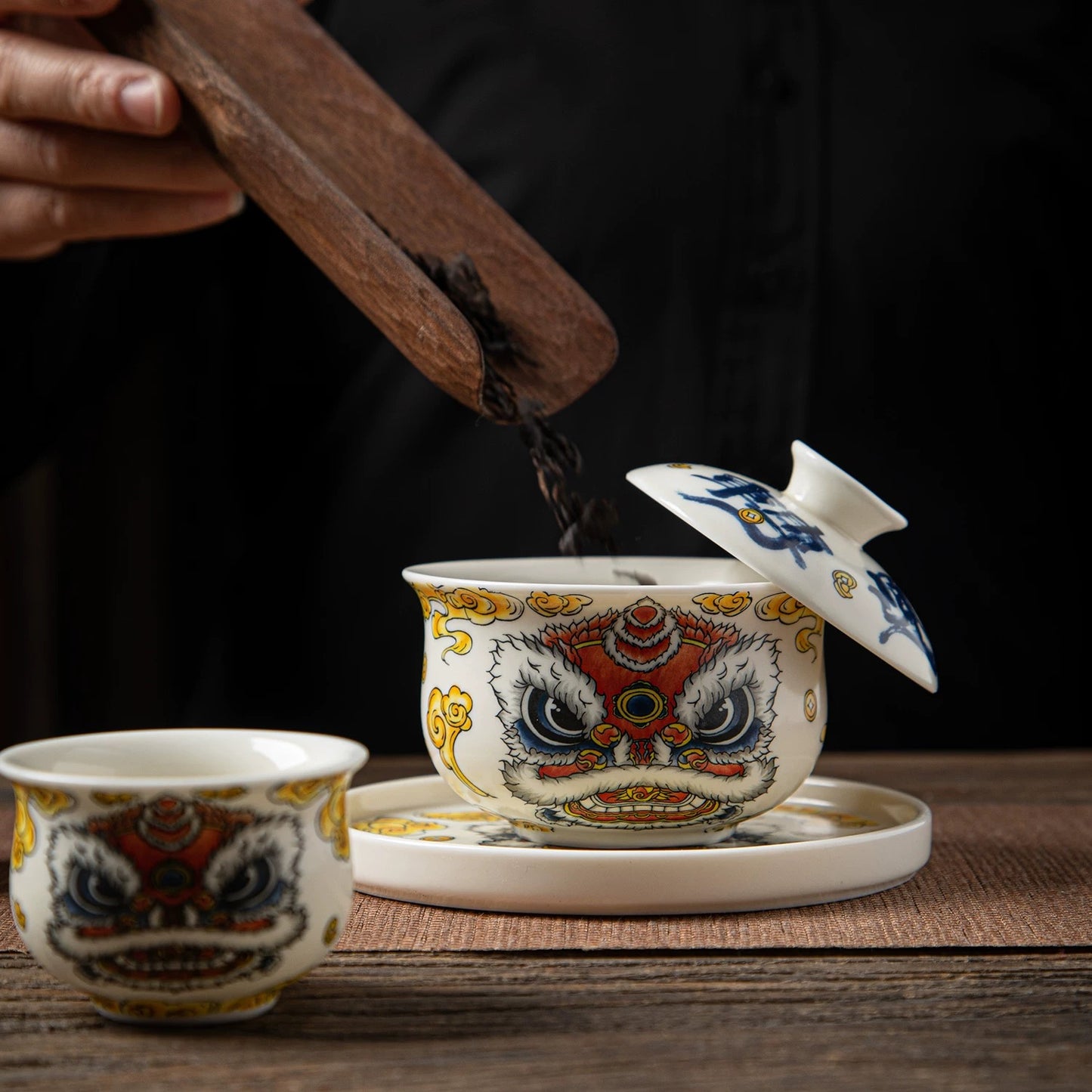 Chinese Lion Motif Hover Rotating Gaiwan | Three-Part Porcelain Kung Fu Tea Bowl, Heat-Resistant, Pot Stand Included