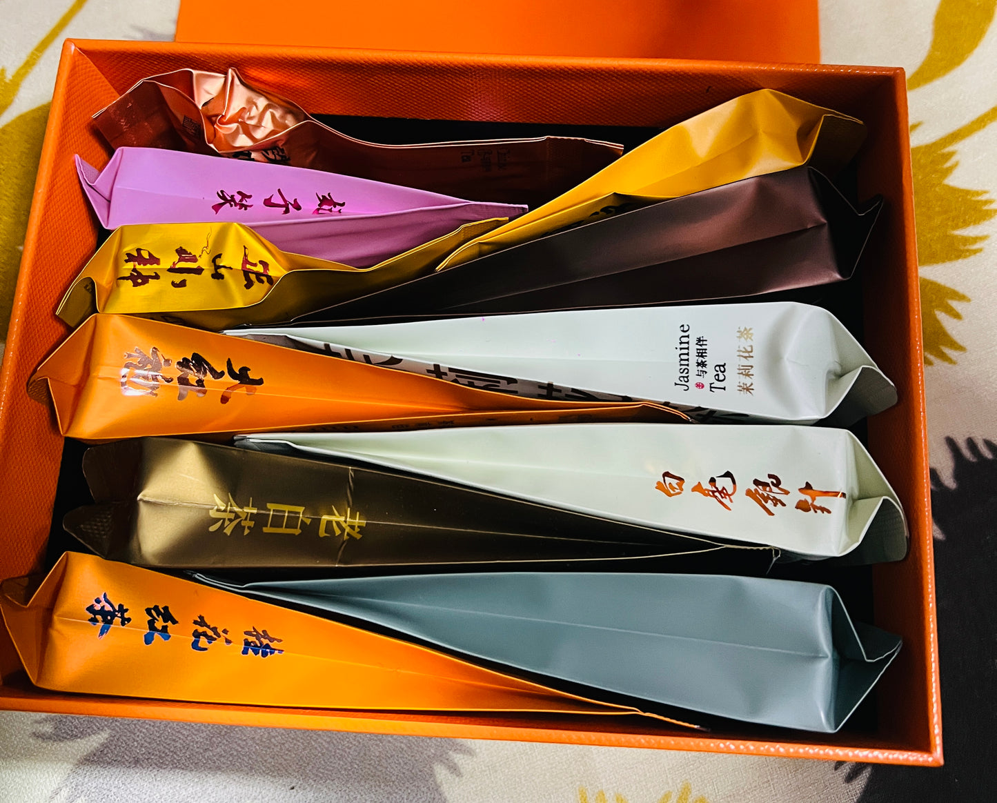 Hansculture Sample Tea for Tea Beginner to try different types of Chinese Famous Tea--12 types