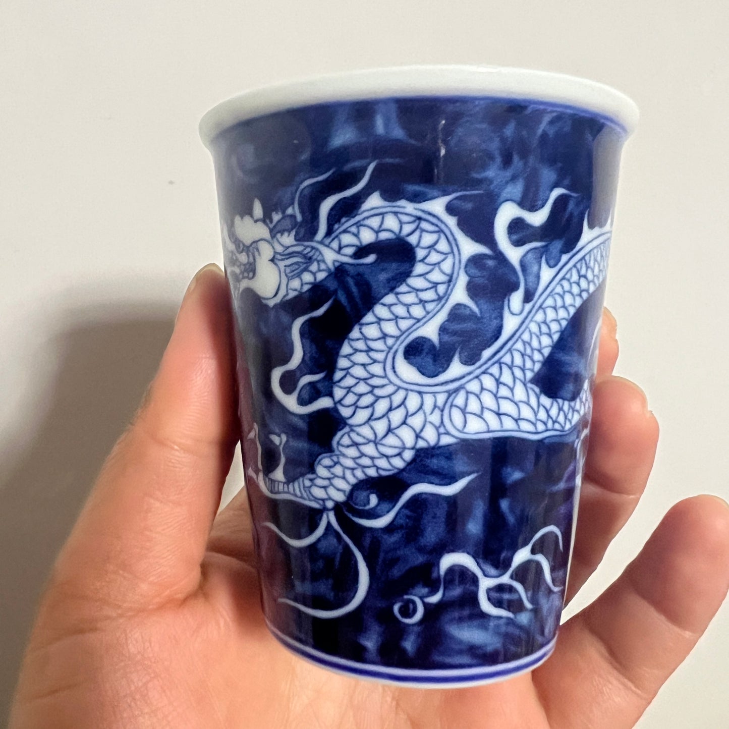 Handcrafted Porcelain Flying Dragon Master Cup – Large Capacity Artistic Tea Cup for Kung Fu Tea, Personal Use & Home Elegance