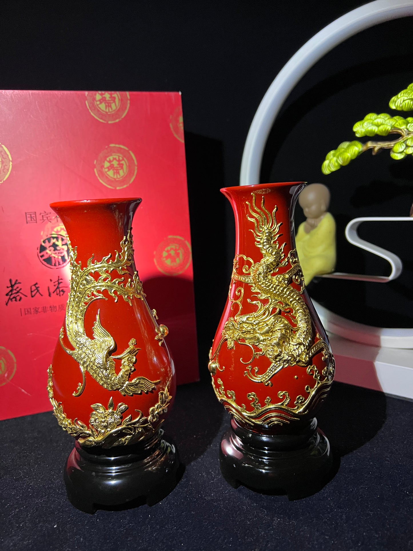 Lacquer Thread Sculpture Dragon and Phoenix Vase Set